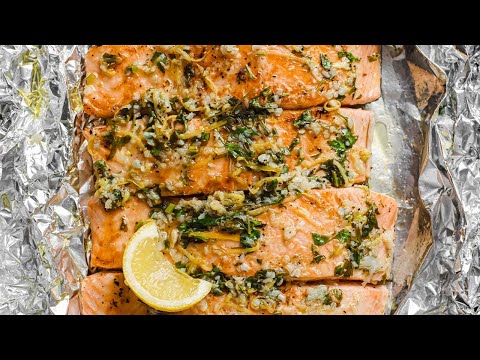 Garlic Butter Salmon Baked in Foil | Dinner in 20 minutes!