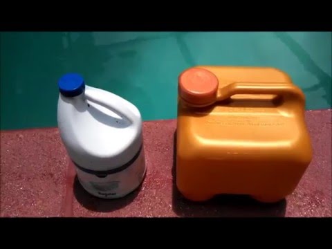 Liquid Swimming Pool Chlorine & Bleach Compared